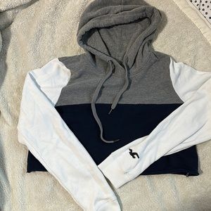 Hollister crop hoodie, size medium